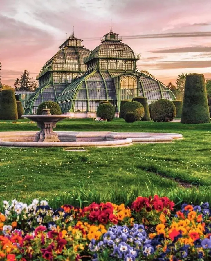 Regal Retreat Intimate Elegance Near Schoenbrunn Palace Vienna
